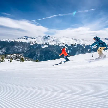 Zephyr Mountain Lodge-2